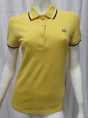 LADIES TWIN TIPPED FRED PERRY SHIRT (SUNSET GOLD/WHITE/BLACK)